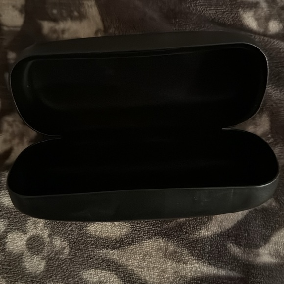 Balmain glasses case - Picture 2 of 3
